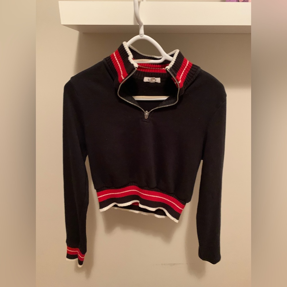 Garage black and red cropped sweater